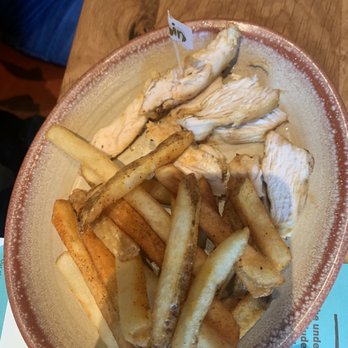 Nando's Peri-Peri - Kids chicken meal - Portuguese Near Me - Springfield, Virginia