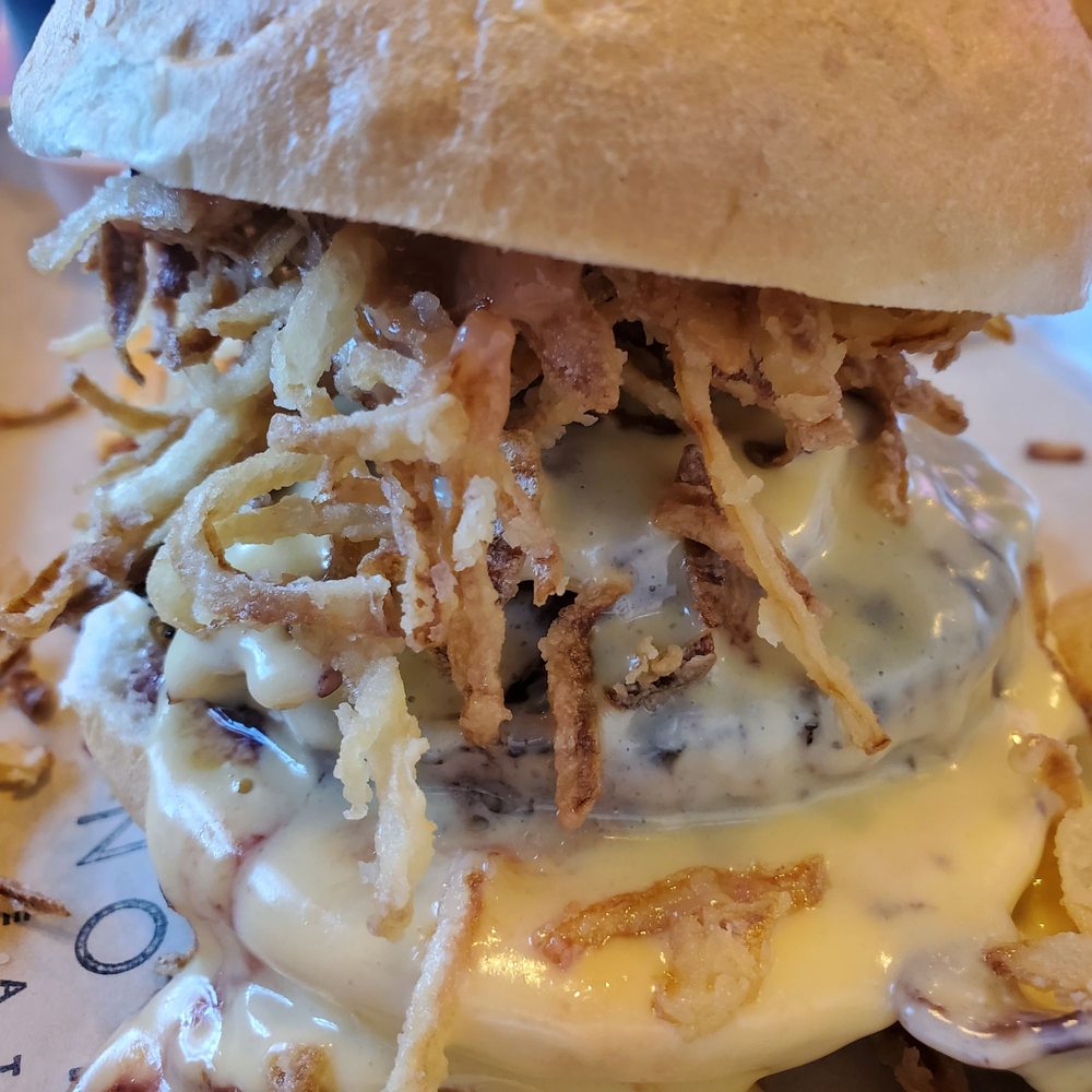 Nomad Eatery - BBQ Burger - New American Near Me - South Jordan, Utah