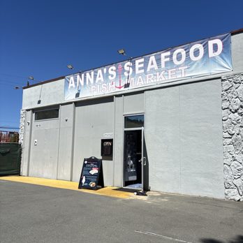 Anna's Seafood - Try simple cool building! My first time! - Seafood Markets Near Me - Petaluma, California