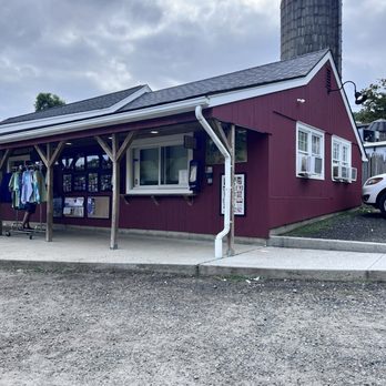 Ferris Acres Creamery - Front - Ice Cream & Frozen Yogurt Near Me - Newtown, Connecticut Ferris Acres Creamery - Front - Ice Cream & Frozen Yogurt Near Me - Newtown, Connecticut