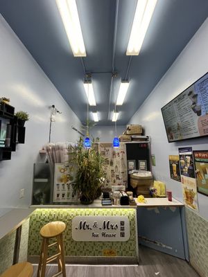 Mr & Mrs Tea House by null