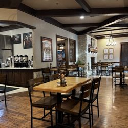 la Madeleine - Dining Room