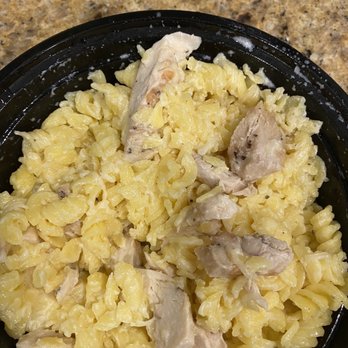 Presto Pasta - Gluten free pasta with Alfredo and grilled chicken - Italian Near Me - Camarillo, California Presto Pasta - Gluten free pasta with Alfredo and grilled chicken - Italian Near Me - Camarillo, California