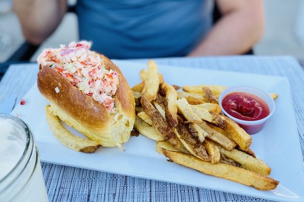 THE COVE RESTAURANT & OYSTER BAR - 453 Photos & 279 Reviews - 74 Shore