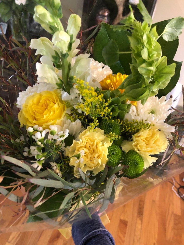 HIGHLAND FLOWERS & GIFTS 27 Photos & 15 Reviews 3 Church St, Vernon