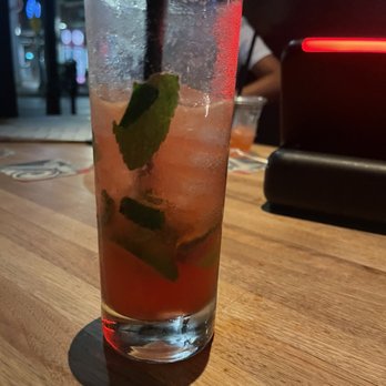 Yard House - New American Near Me - Atlanta, Georgia