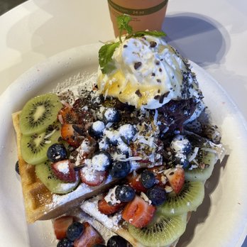 Waffle and Berry - Waffles Near Me - Honolulu, Hawaii