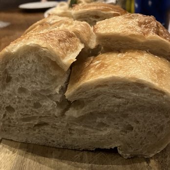 Vivo Italian Kitchen - Complimentary Bread - Italian Near Me - Orlando, Florida Vivo Italian Kitchen - Complimentary Bread - Italian Near Me - Orlando, Florida