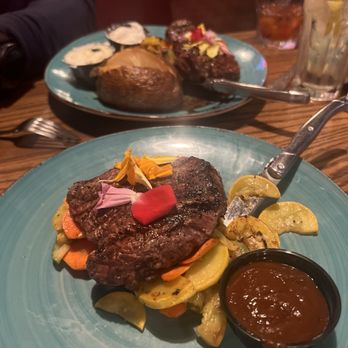 Arts Bar & Grill - Top sirloin with vegetables & New York steak. So delicious!! - Sports Bars Near Me - Riverside, California
