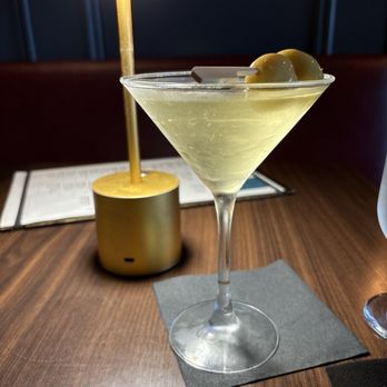 The Oaks Lakeside Kitchen - Dirty Ketel Martini - Southern Near Me - Hiawassee, Georgia