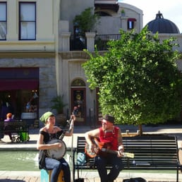 Performers along Main Street! Performers along Main Street!
