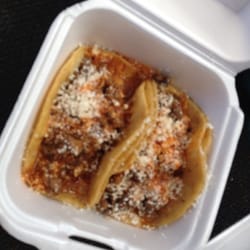 Carbona Food & Liquor - Great tacos!