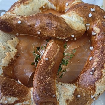 Wolf Bäckerei - Räucherlachs-Breze - Bakeries Near Me - Augsburg, BY