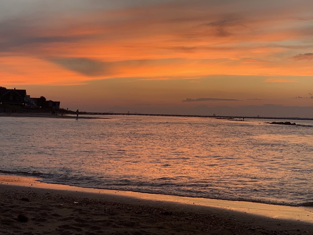 WILLOUGHBY BEACH Updated August 2024 20 Photos 11th View St