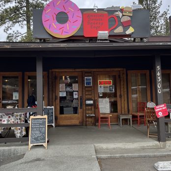 Amelia’s Donuts Bakery Cafe - Outside - Donuts Near Me - Idyllwild, California