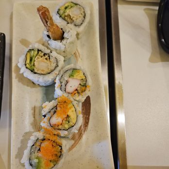 Kiku - Green dragon roll, california roll - Japanese Near Me - Markham, Ontario