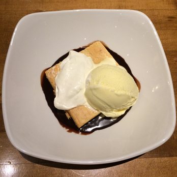 Moxies Pickering Restaurant - :( and where's the mint leaf that usually comes with it? Did not taste good at all! - Canadian (New) Near Me - Pickering, Ontario