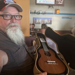 Mele Ukulele - New Ukulele