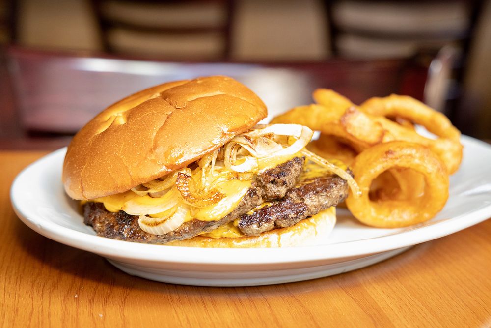 THE OVER/UNDER BAR & GRILL - Updated February 2025 - 217 Photos & 397 ...