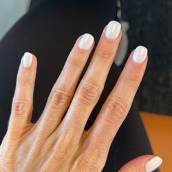 Grand Nails Spa Wichita - White nails with pearl chrome on top