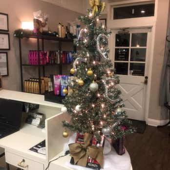 Savvy Expressions Salon - Hair Salons Near Me - Glendora, California Savvy Expressions Salon - Hair Salons Near Me - Glendora, California