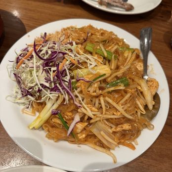 Diho Siam - Pad Thai (One of Our Most Popular Dishes) with chicken - Thai Near Me - Mission Viejo, California Diho Siam - Pad Thai (One of Our Most Popular Dishes) with chicken - Thai Near Me - Mission Viejo, California