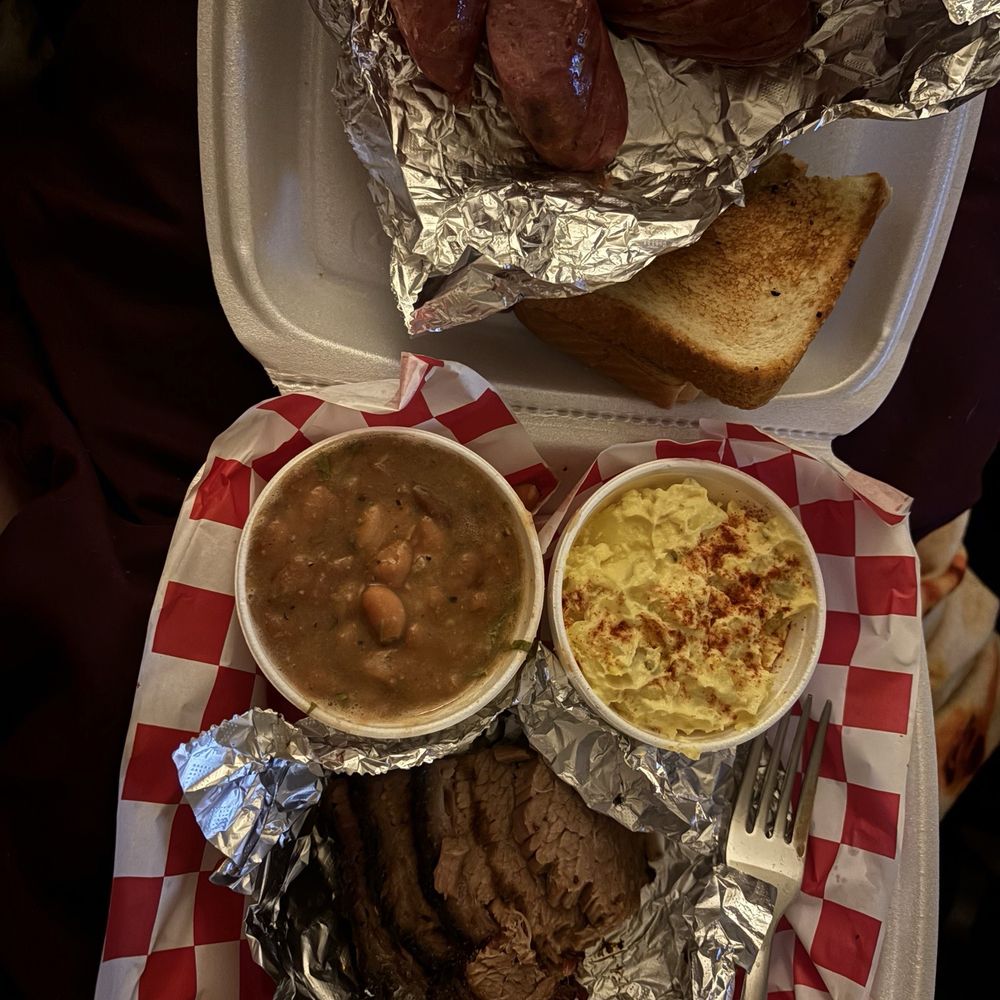 Blues Pit BBQ - Barbeque Near Me - San Antonio, Texas