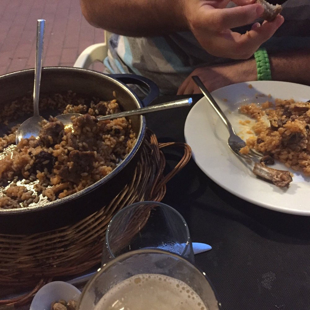Passatges - Restaurants Near Me - Portbou, GI