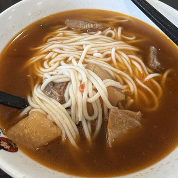 Hunan Mifen Lawrence - 番茄牛腩米粉Rice Noodles with Braised Beef Sirloin & Tomato - Chinese Near Me - Sunnyvale, California