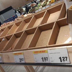 Dennis' No Frills - Produce not being stocked.  There should put a signage on the door to inform customer instead of having customers line up 15min.