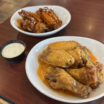 Wings and Rings - Garlic parmigiana and bourbon barbecue wings - Chicken Wings Near Me - Omaha, Nebraska Wings and Rings - Garlic parmigiana and bourbon barbecue wings - Chicken Wings Near Me - Omaha, Nebraska