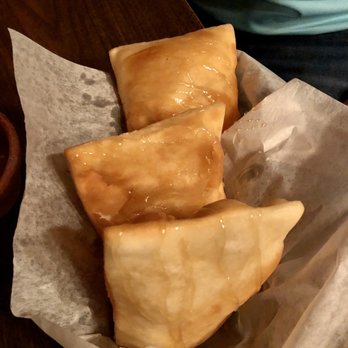 El Pinto - Sopapillas - New Mexican Cuisine Near Me - Albuquerque, New Mexico El Pinto - Sopapillas - New Mexican Cuisine Near Me - Albuquerque, New Mexico