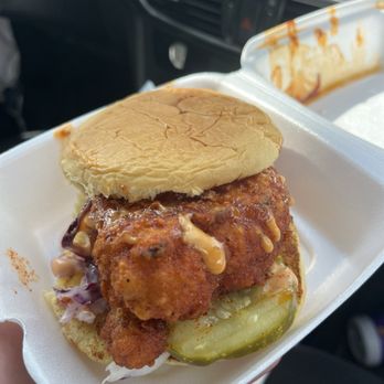 Dave's Hot Chicken - Cauliflower single slider - Chicken Shop Near Me - Schererville, Indiana Dave's Hot Chicken - Cauliflower single slider - Chicken Shop Near Me - Schererville, Indiana