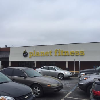Planet Fitness - Next to Marsh at 75th and Shadeland - Gyms Near Me - Indianapolis, Indiana