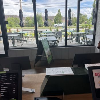 Shake Shack Des Peres - Burgers Near Me - Saint Louis, Missouri Shake Shack Des Peres - Burgers Near Me - Saint Louis, Missouri