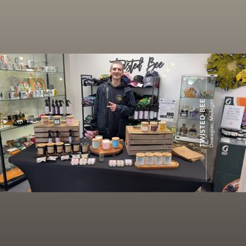Twisted Bee - Cannabis Dispensaries Near Me - Dowagiac, Michigan Twisted Bee - Cannabis Dispensaries Near Me - Dowagiac, Michigan