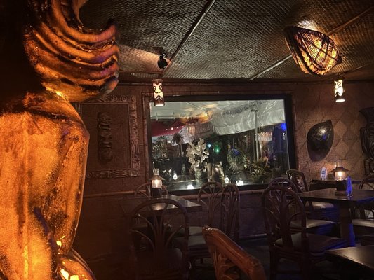 Hala Kahiki Lounge by null