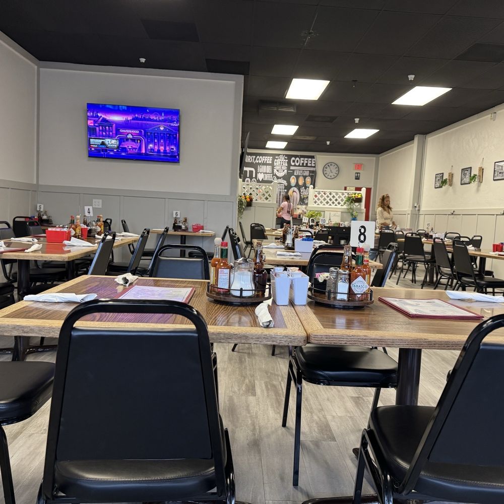 Cully's Restaurant - More tables set up. - Breakfast & Brunch Near Me - Poway, California Cully's Restaurant - More tables set up. - Breakfast & Brunch Near Me - Poway, California