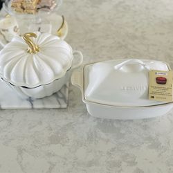 Le Creuset Outlet Store - Heritage Deep Baker