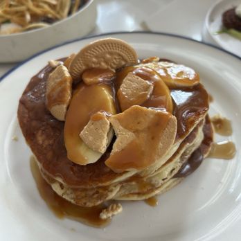 Yamas Greek Kitchen + Bar - Greek Near Me - Austin, Texas
