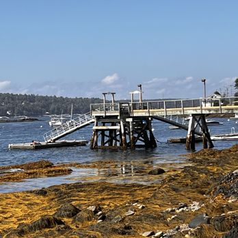 Ocean Point Kitchen - View from outside - Bars Near Me - Boothbay, Maine Ocean Point Kitchen - View from outside - Bars Near Me - Boothbay, Maine