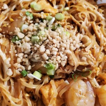 Chong's Cuisine - Pad thai - Chinese Near Me - Turlock, California Chong's Cuisine - Pad thai - Chinese Near Me - Turlock, California