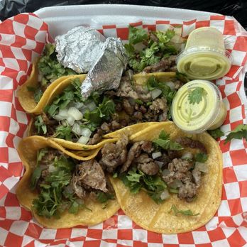 Taqueria Los Cochos - Asada tacos - Breakfast & Brunch Near Me - Austin, Texas