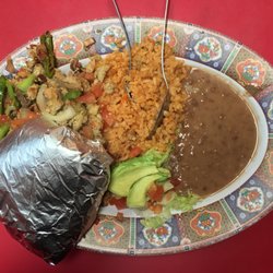 La Juanita Restaurant - Fajitas de pollo: delicious and well-seasoned