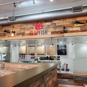 Slapfish - Walking up to the Splapfish counter to order - Seafood Near Me - Noblesville, Indiana Slapfish - Walking up to the Splapfish counter to order - Seafood Near Me - Noblesville, Indiana