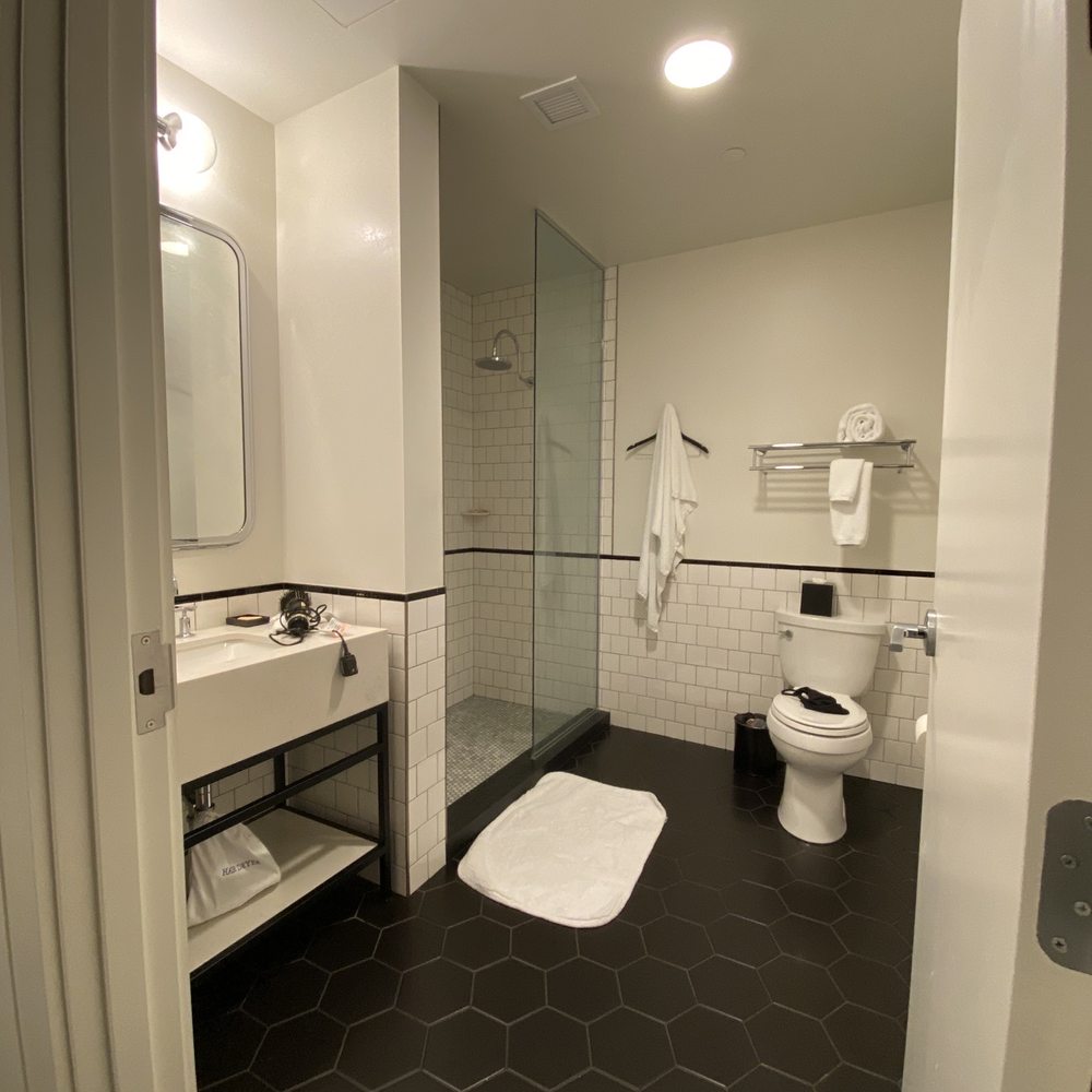 The State Hotel - Spacious bathroom - Hotels Near Me - Seattle, Washington The State Hotel - Spacious bathroom - Hotels Near Me - Seattle, Washington