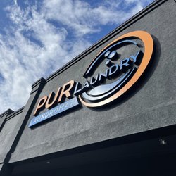 Pur Laundry - Cool Laundromat when ya need one......