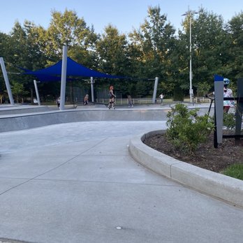 Powhatan Springs Skatepark - Skate Parks Near Me - Arlington, Virginia Powhatan Springs Skatepark - Skate Parks Near Me - Arlington, Virginia