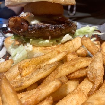 Mugshots Grill & Bar - Saraland, AL - Comeback Burger - Sports Bars Near Me - Saraland, Alabama