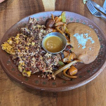 Rosa Madera - Huevos con chorizo. - Mexican Near Me - Sacramento, California Rosa Madera - Huevos con chorizo. - Mexican Near Me - Sacramento, California
